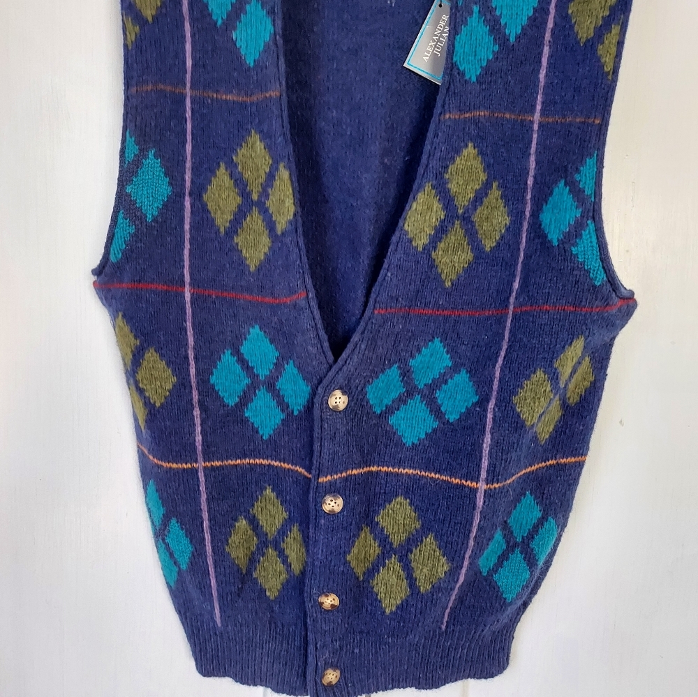 Men's sweater vest